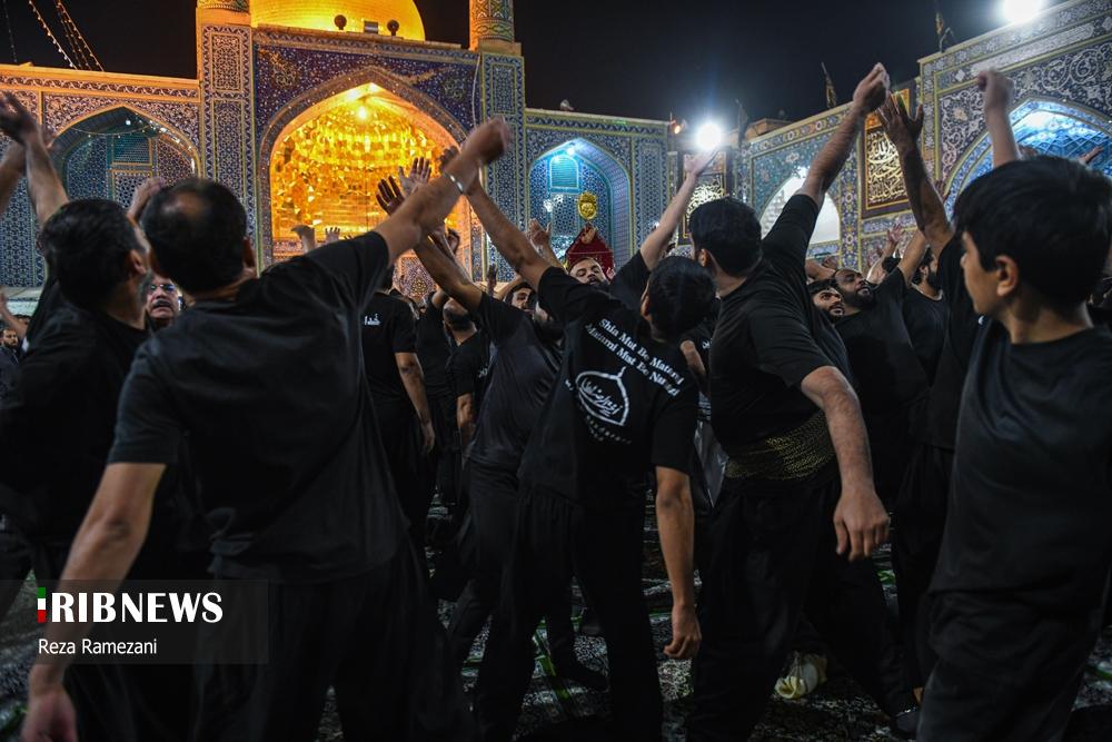 حال و هوای شب شهادت حضرت زهرا(س) در حرم بانوی کریمه