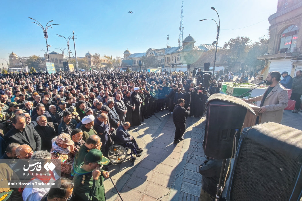 عکس/تشییع پیکر شهدای گمنام در همدان