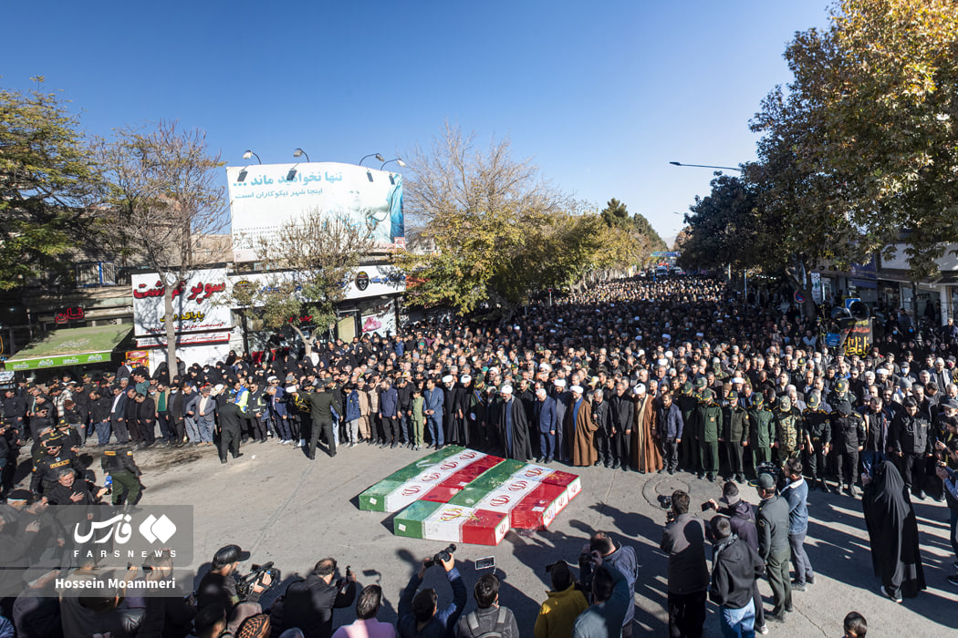 عکس/تشییع  ۸ شهدا گمنام در بجنورد