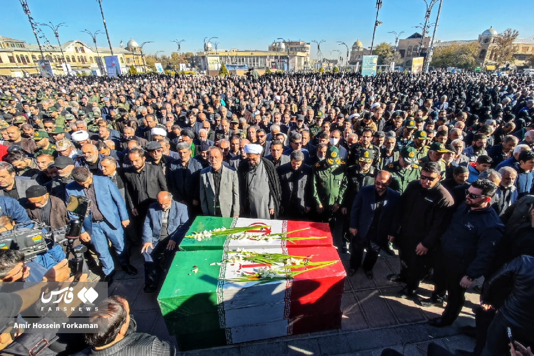 عکس/تشییع پیکر شهدای گمنام در همدان