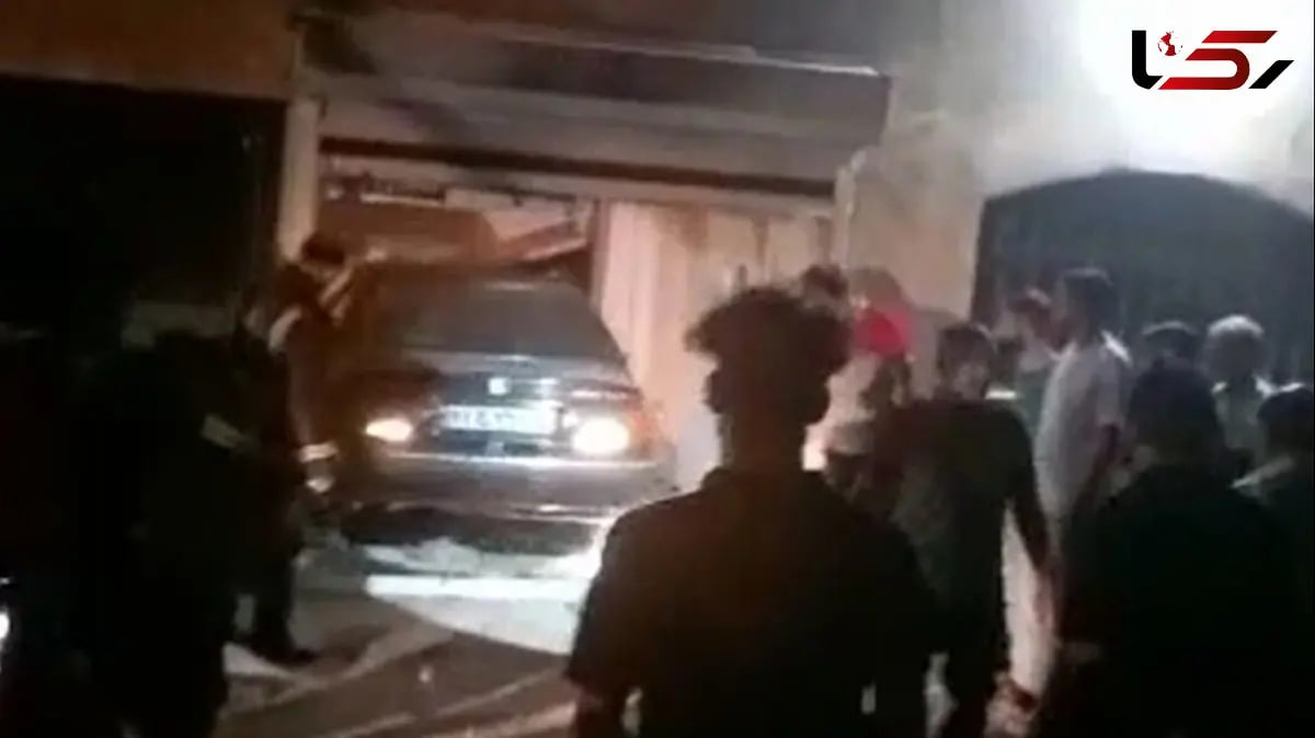 دختر 14 ساله با خودرو وارد پارکینگ یک خانه شد!