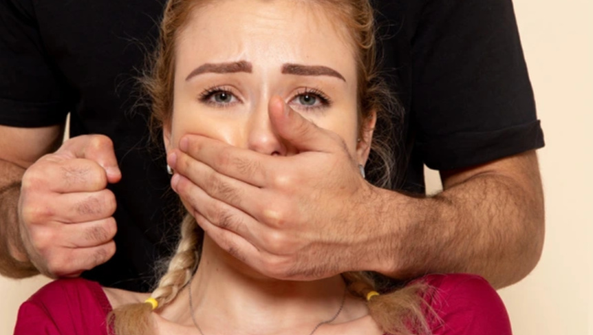 سکوت زنان در برابر خشونت؛ چرا هنوز ترس بر عدالت غلبه دارد؟