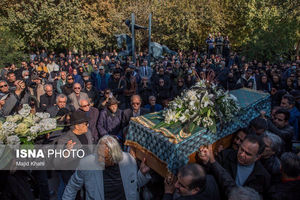 عکس/هنرمندی که عاشق ایران بود، در خاک میهن آرام گرفت ...