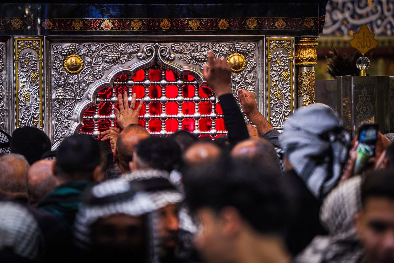 حال‌و‌هوای مضجع شریف علوی در سوگ فاطمی