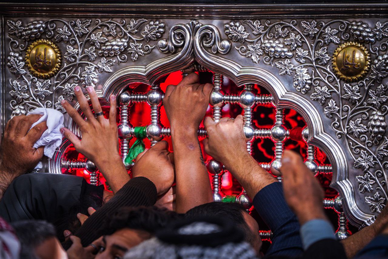 حال‌و‌هوای مضجع شریف علوی در سوگ فاطمی