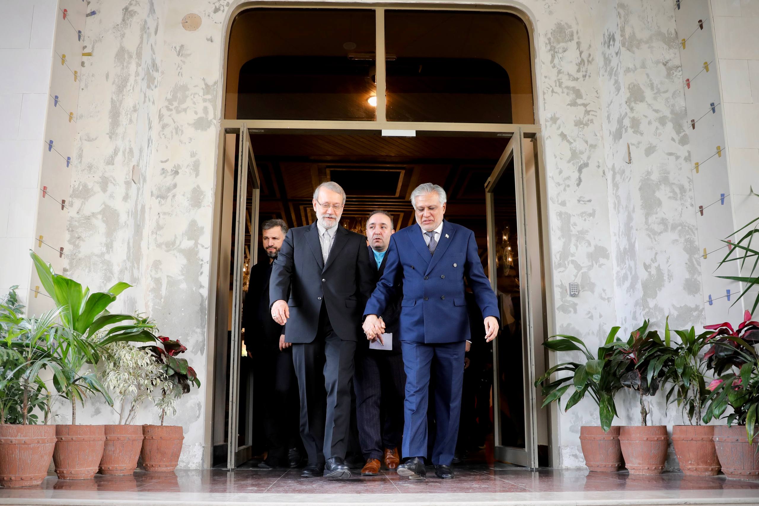 لاریجانی: مسیر تجارت ایران و پاکستان باید به هدف ۱۰ میلیارد دلار برسد