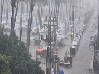 سیلاب در غزه چادر آوارگان را غرق کرد