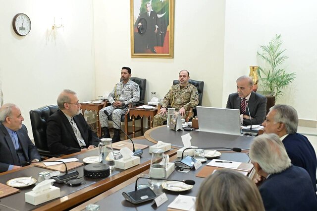 دیدار لاریجانی با نخست وزیر پاکستان