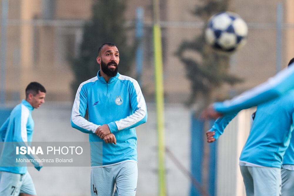 تمرین تیم فوتبال استقلال پیش از بازی با الوصل امارات