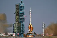 چین سفینه «شینژو-۲۲» را در مدار زمین قرار داد