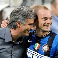 بوسه آقای خاص به کله پسر طلایی هلند