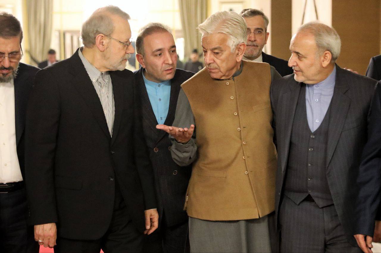 عکس/ دیدار و گفتگوی علی لاریجانی با رئیس جمهور پاکستان 