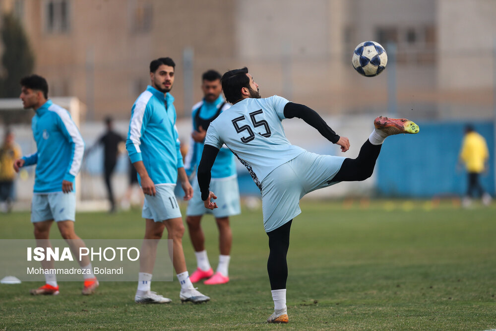 تمرین تیم فوتبال استقلال پیش از بازی با الوصل امارات