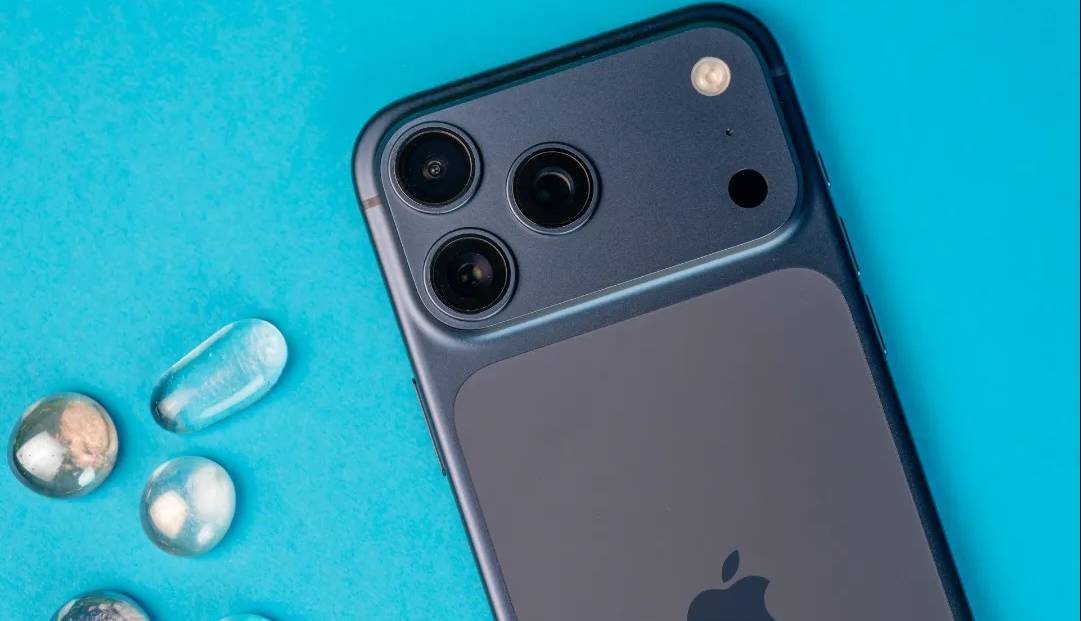 اپل جایگاه «بزرگ‌ترین گوشی‌ساز جهان» را از چنگ سامسونگ درمی‌آورد؟