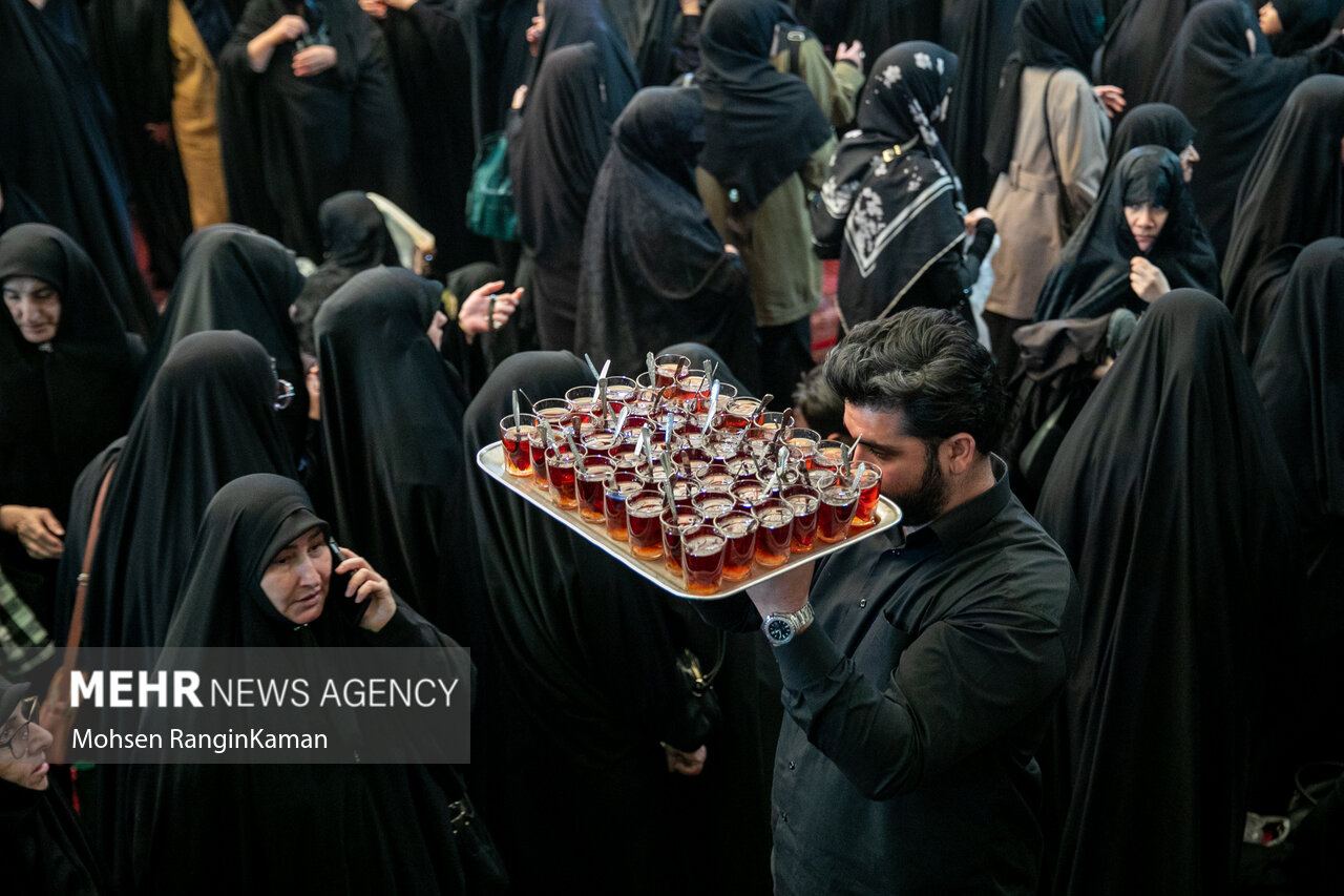 آخرین روز از مراسم عزاداری شهادت حضرت زهرا (س) در حسینیه سادات اخوی