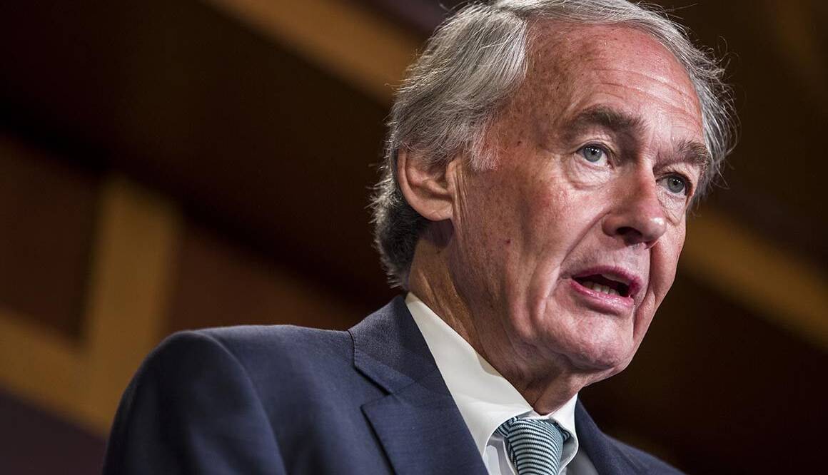 سناتور دموکرات به ترامپ: آزمایش تسلیحات هستهای را از سر نگیرید