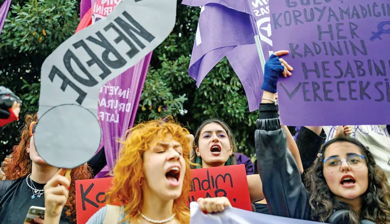 فعالان زن: عقبنشینی نمیکنیم