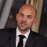 فرانسه: درباره موضوع هسته‌ای ایران به راه‌حل دیپلماتیک پایبندیم