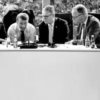 اروپا بیاعتماد به آمریکا