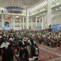 تجمع بزرگ بسیجیان در حرم شاهچراغ(ع)