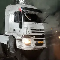 سقوط دوباره خودروی سنگین در اسکله لافت