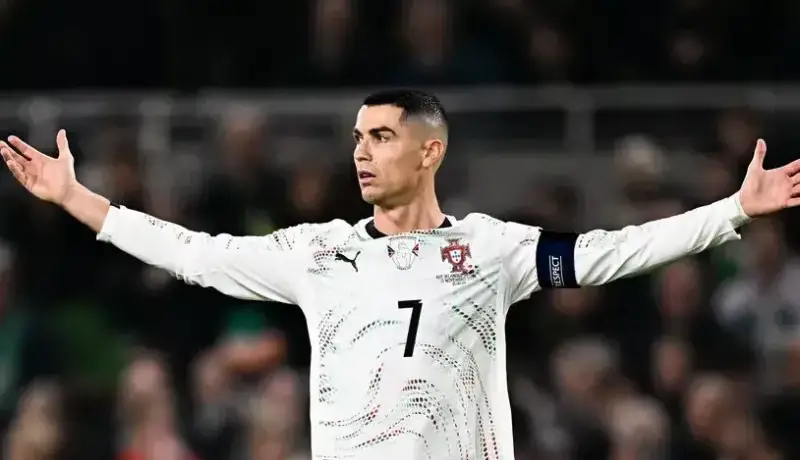 سن واقعی رونالدو لو رفت!