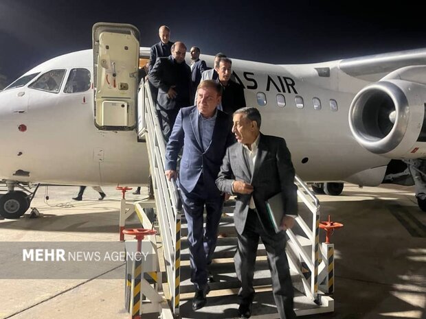عکس/ معاون رئیس جمهور وارد بوشهر شد