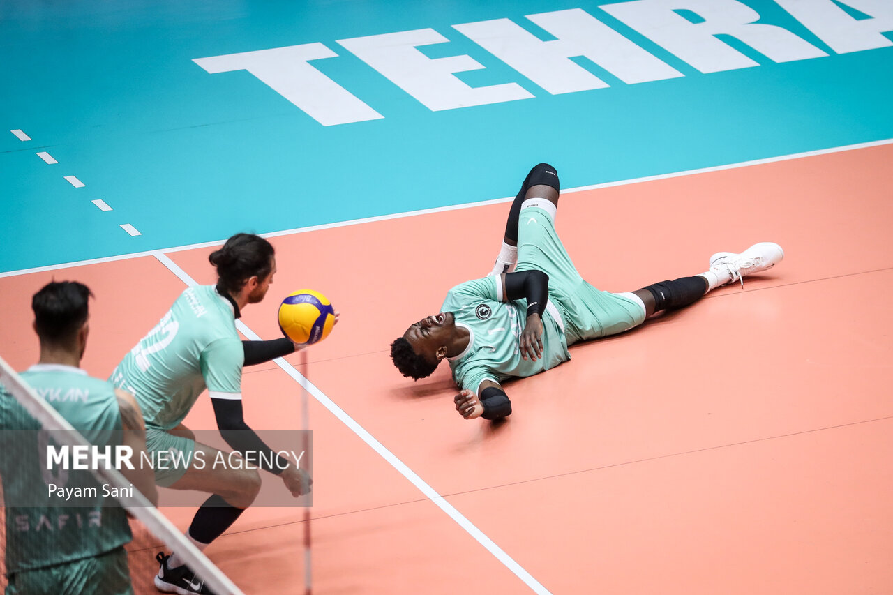 هفته دوم لیگ برتر والیبال؛ دیدار تیم های پیکان و طبیعت