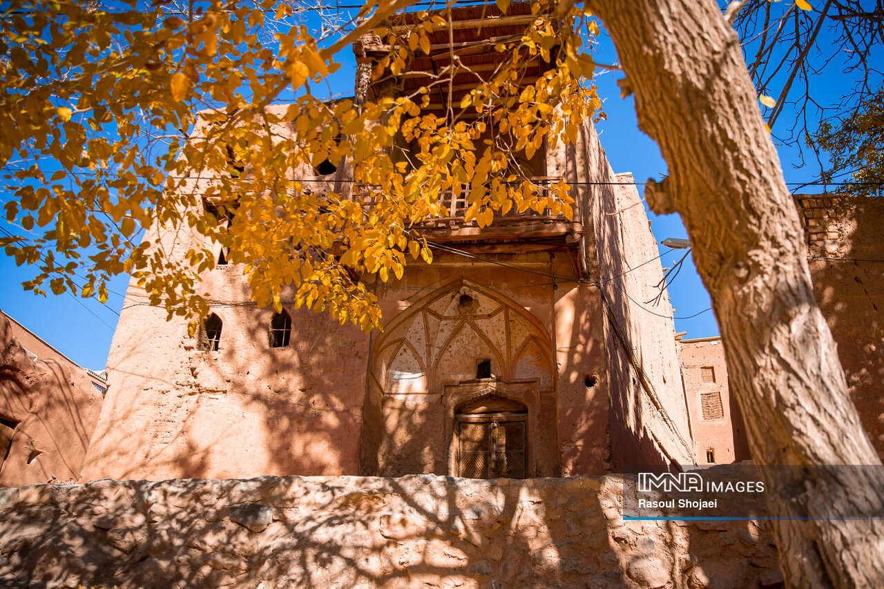 چهره پاییزی ابیانه