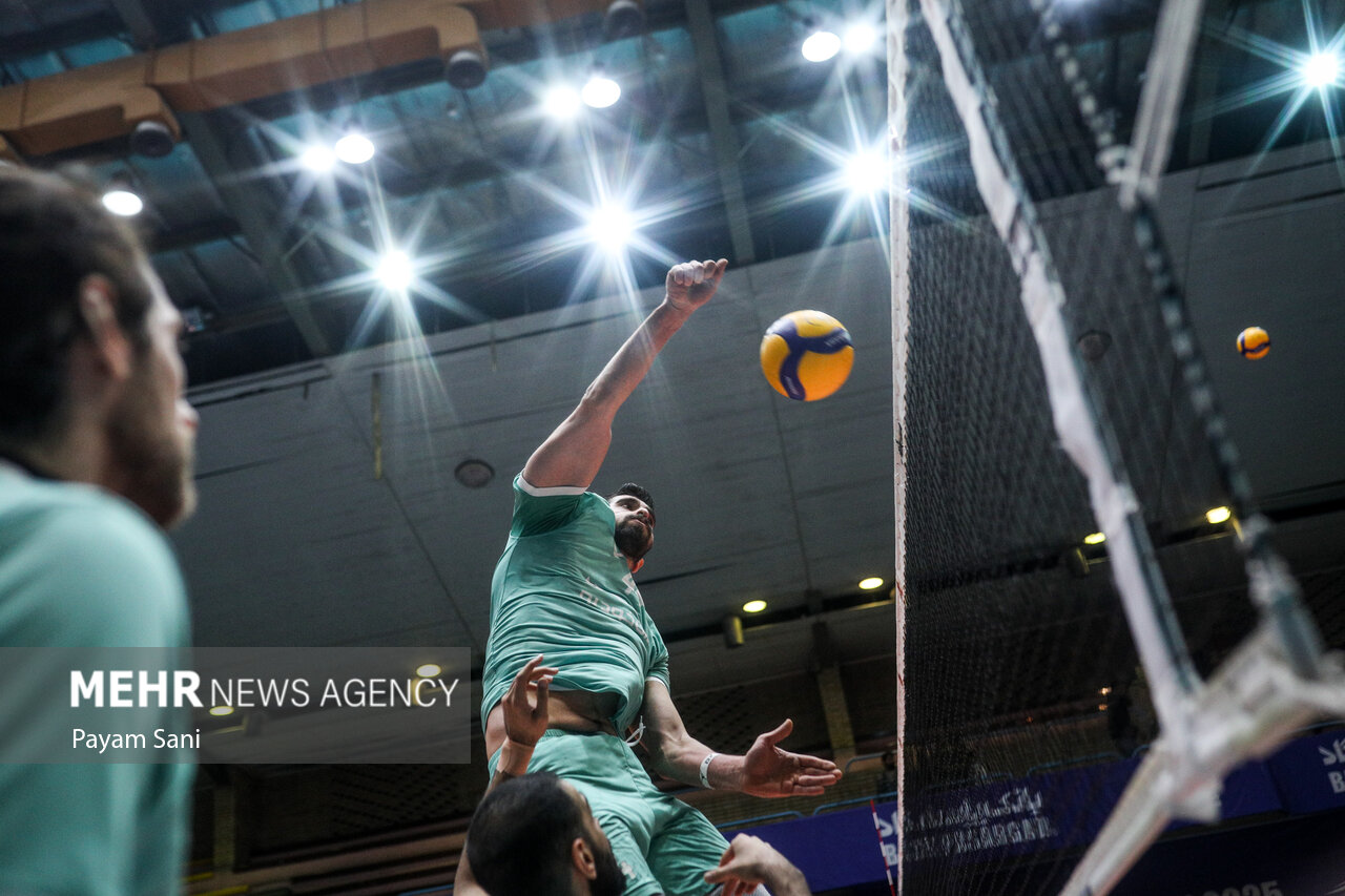 هفته دوم لیگ برتر والیبال؛ دیدار تیم های پیکان و طبیعت