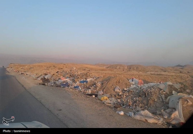 انباشت زباله و نخاله در جاده دهدشت ـ طولیان