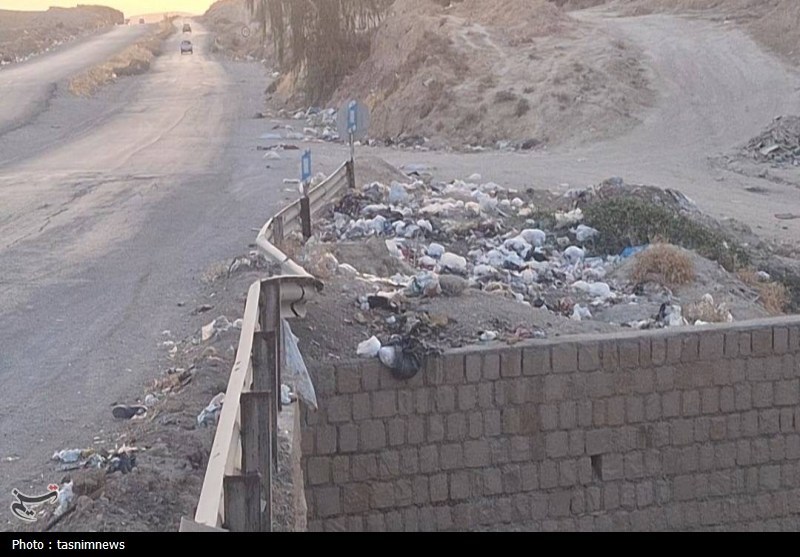 انباشت زباله و نخاله در جاده دهدشت ـ طولیان
