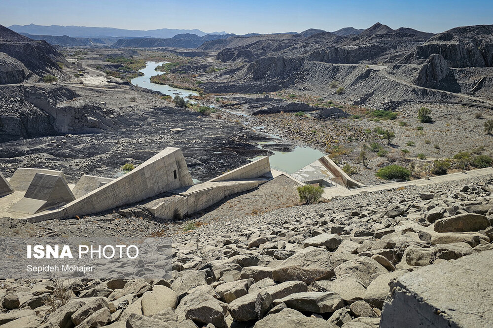 عکس/پشت سدهای خالی؛ ثبت بحران آب در شرق کشور