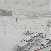 تصاویری دیگر از بارش برف در توچال تهران