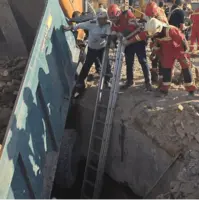 سقوط مرگبار کامیون در گودال بزرگراه لشکری