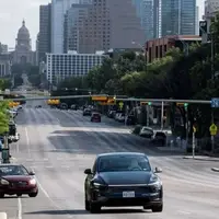 ایلان ماسک اعلام کرد: افزایش دو برابری روبوتاکسی‌ها در ماه آینده