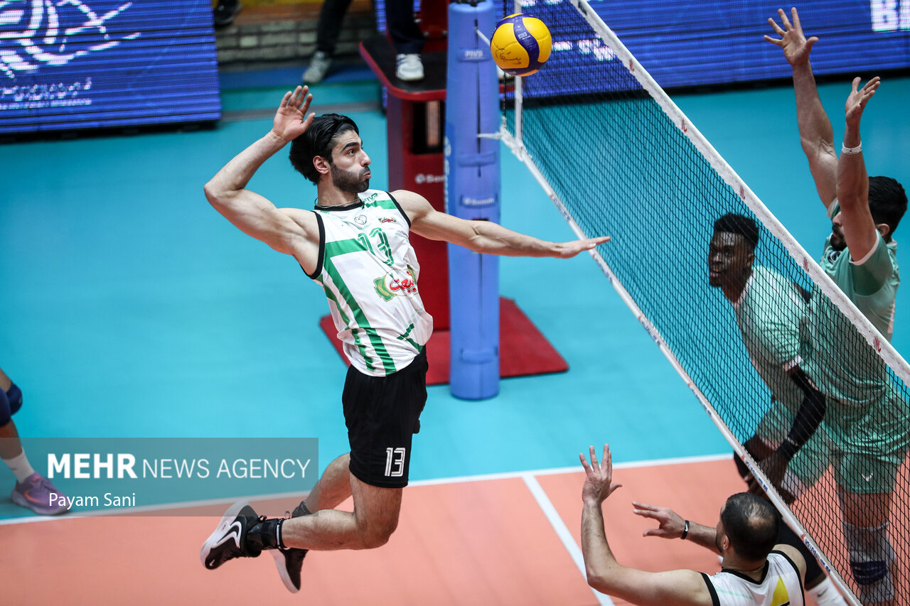 هفته دوم لیگ برتر والیبال؛ دیدار تیم های پیکان و طبیعت
