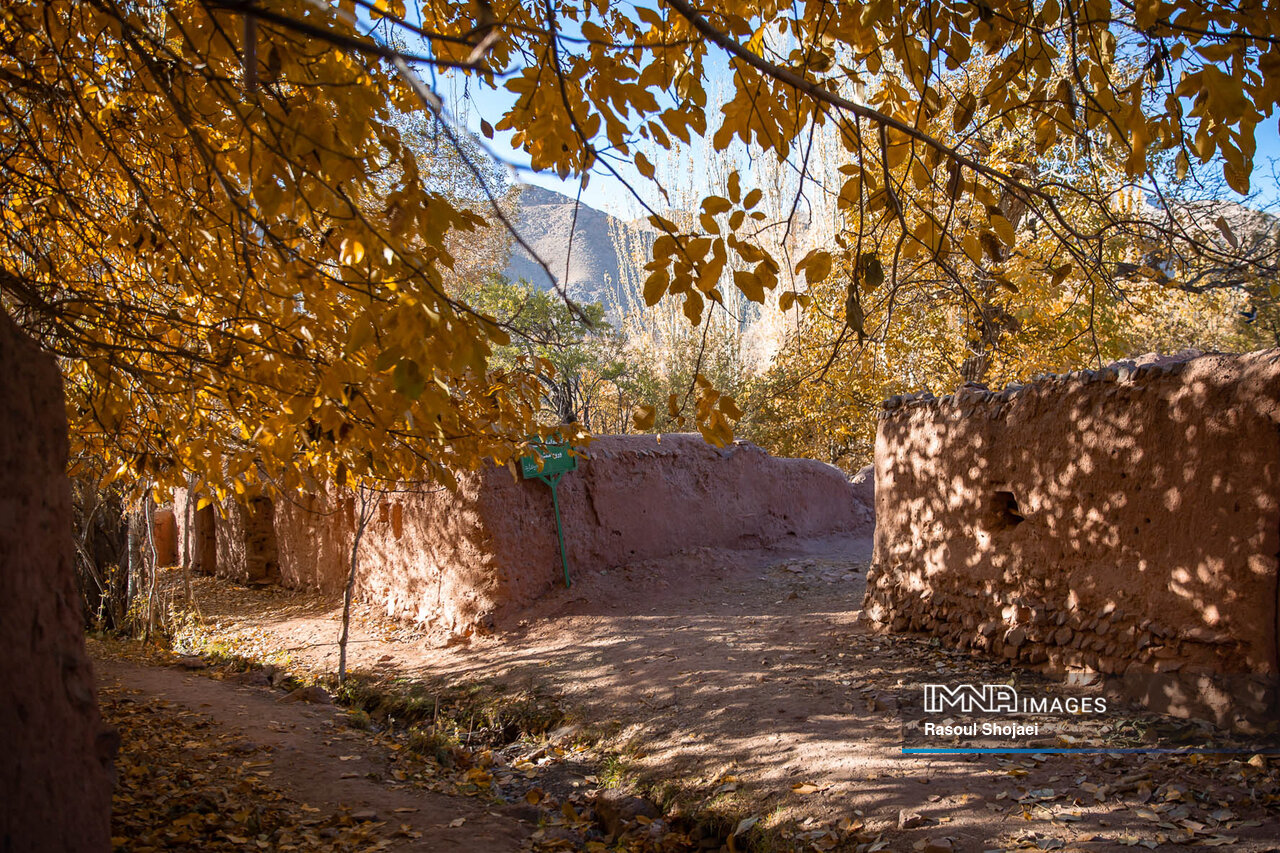 چهره پاییزی ابیانه