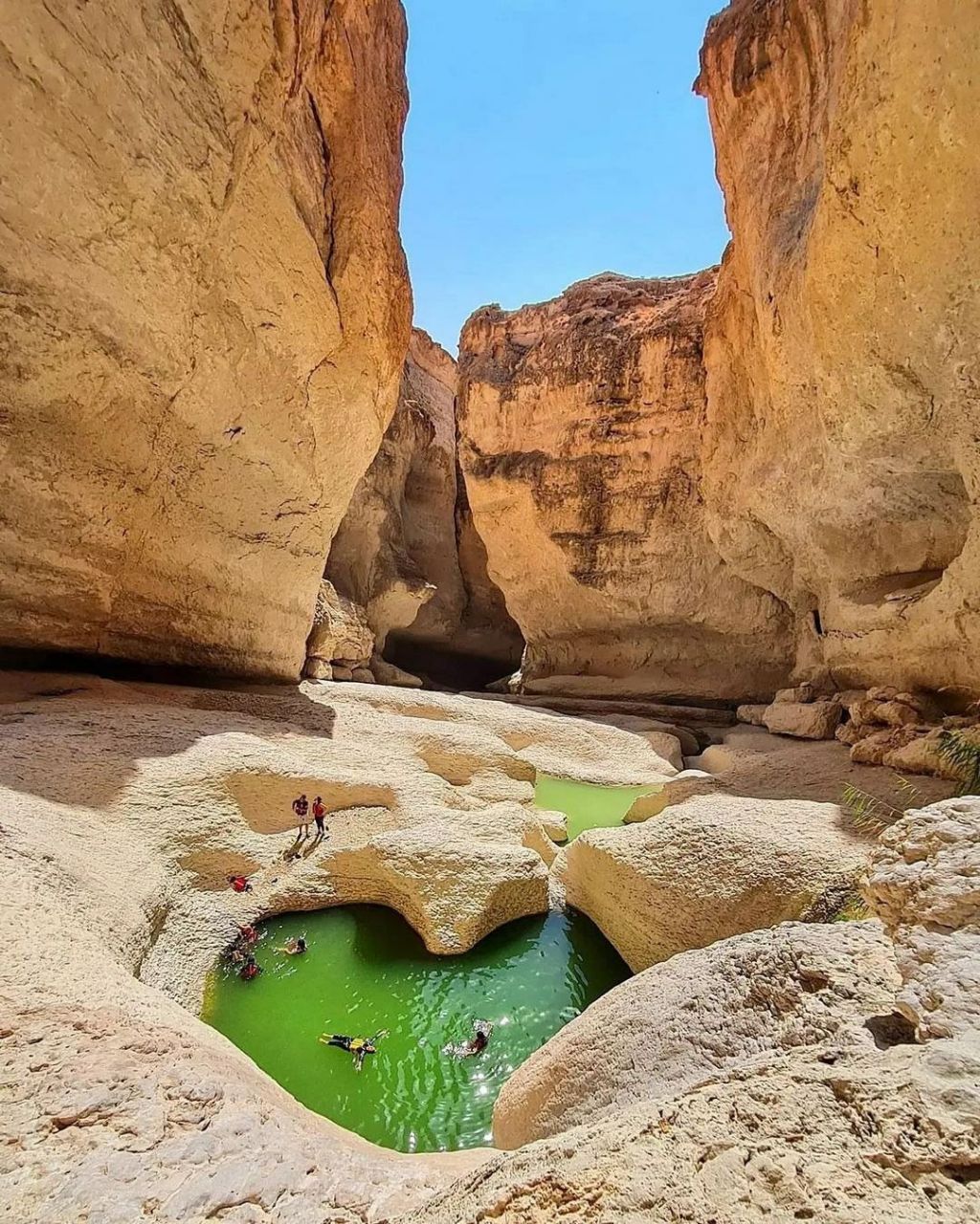 تنگه زیبای بوچیر در هرمزگان