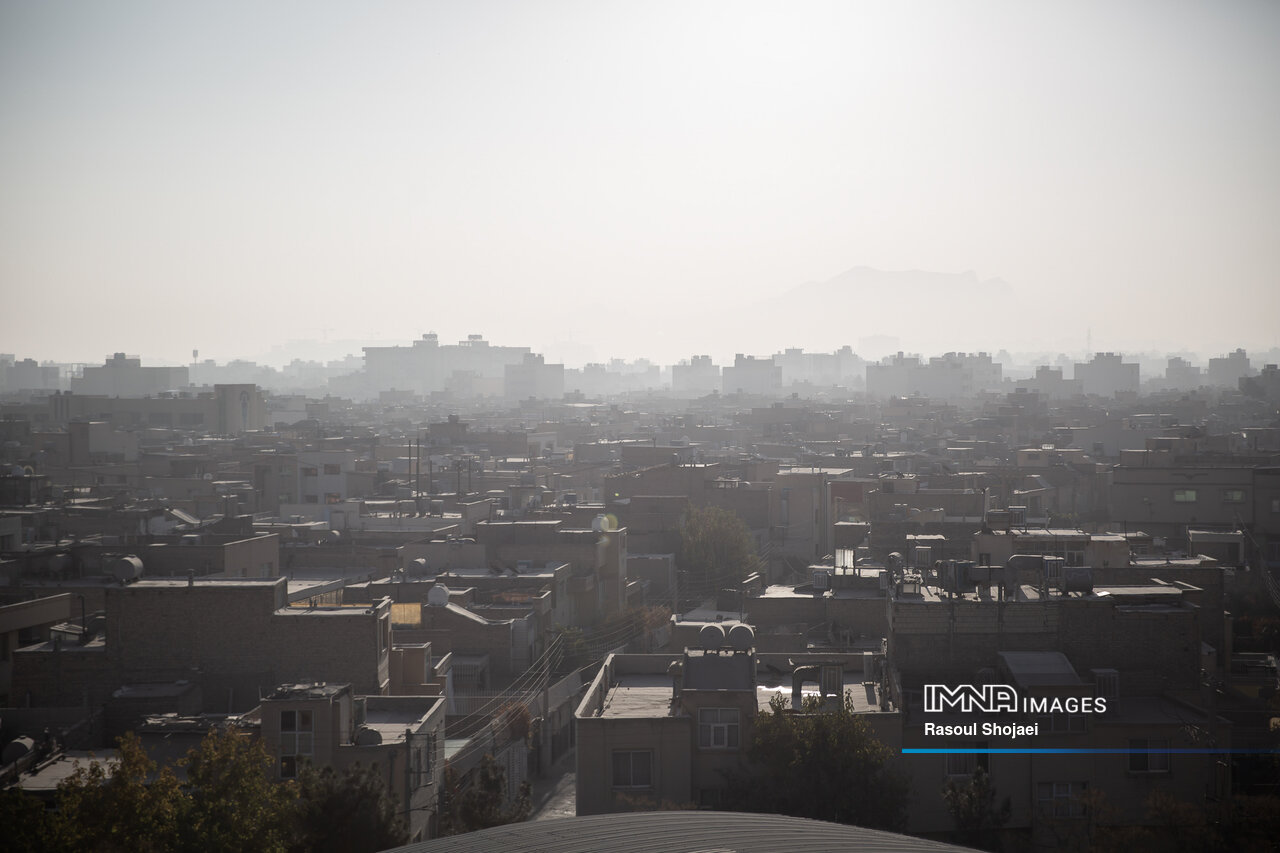 عکس/اصفهان زیر چتر آلودگی