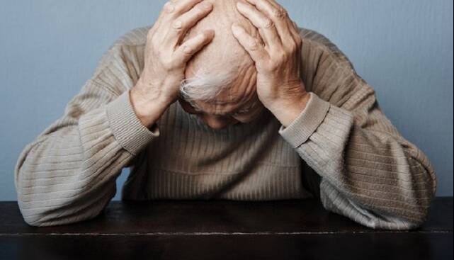 رنجهای پنهان سالمندان مبتلا به بیماری وسواس