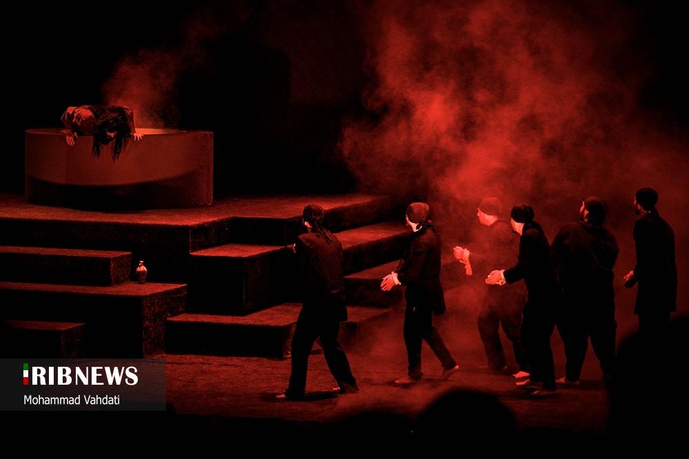 نوا نمایش هامان؛ در برج میلاد تهران