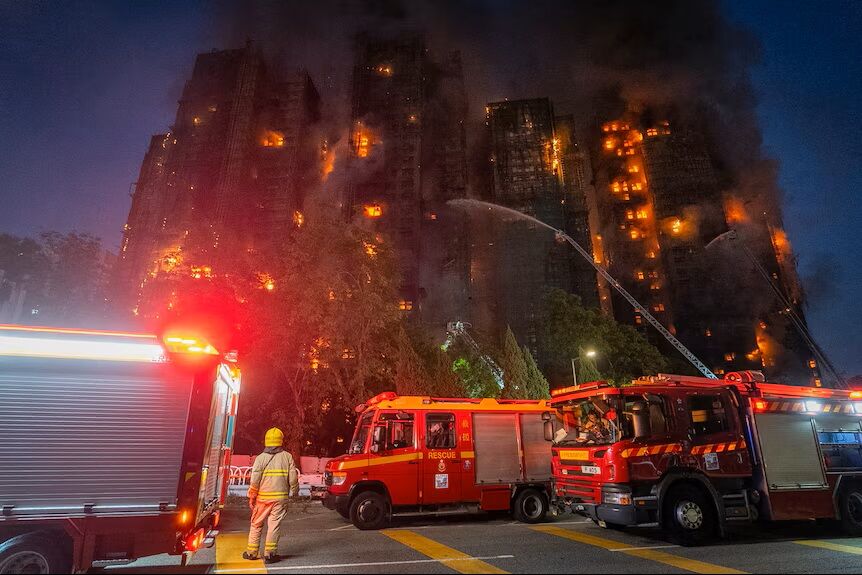 شمار جانباختگان آتشسوزی در هنگکنگ به ۹۴ نفر رسید