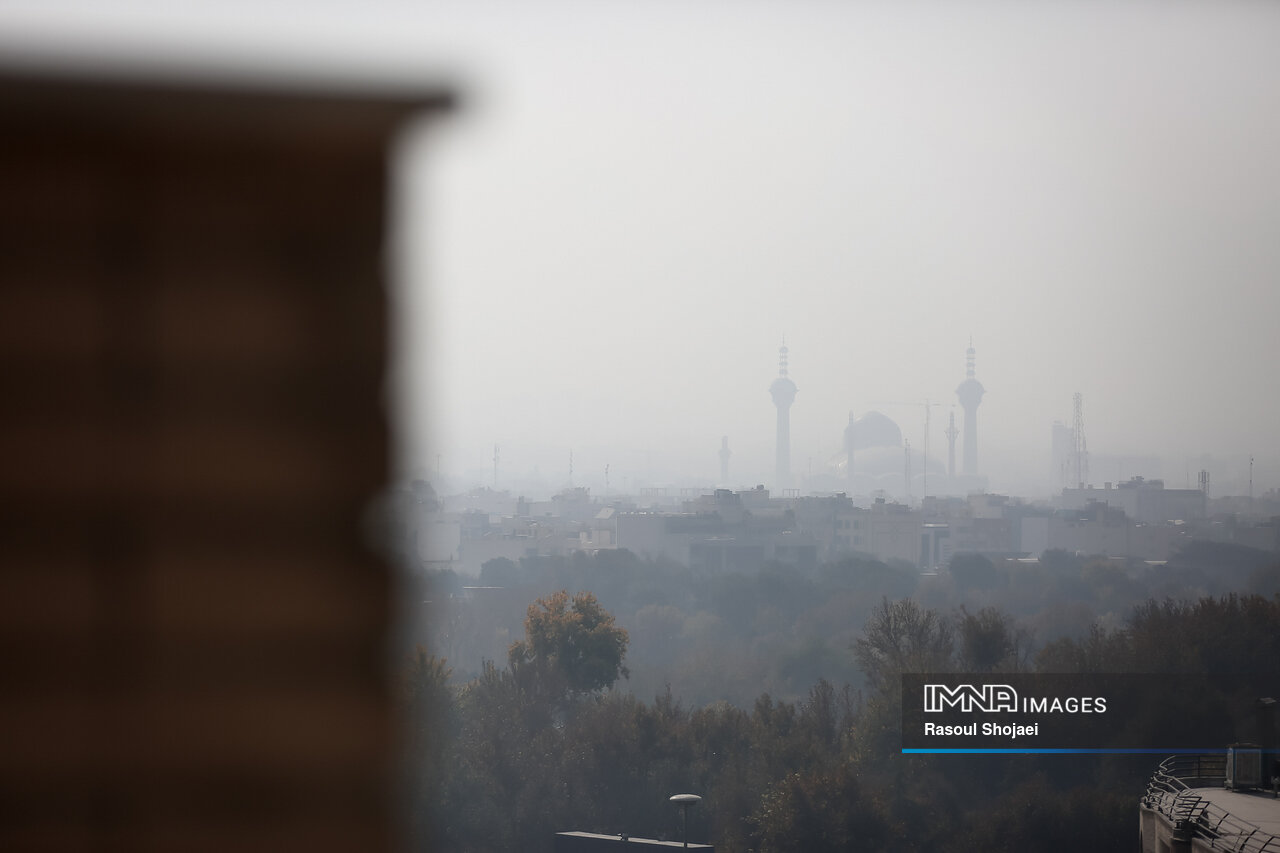 عکس/اصفهان زیر چتر آلودگی