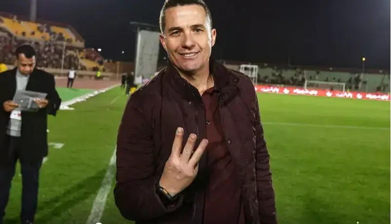 اولین پیام سرمربی پرسپولیس برای دربی!