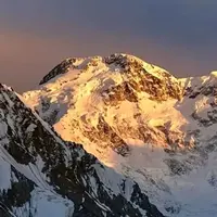 قزاقستان،قله کومسومول