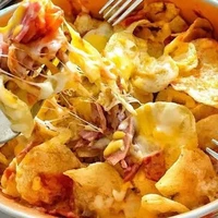 چیپس و پنیر برای عصرانه