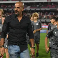 جنجال «تونل افتخار معکوس» در آرژانتین؛ محرومیت 6 ماهه خوان سباستین ورون از فعالیت‌های فوتبالی