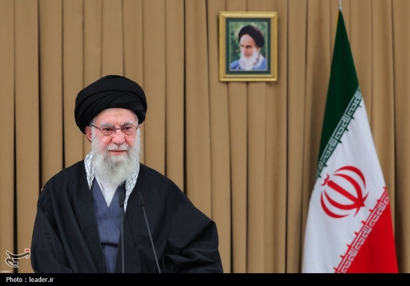 عکس/سخنرانی تلویزیونی رهبر انقلاب خطاب به ملت ایران