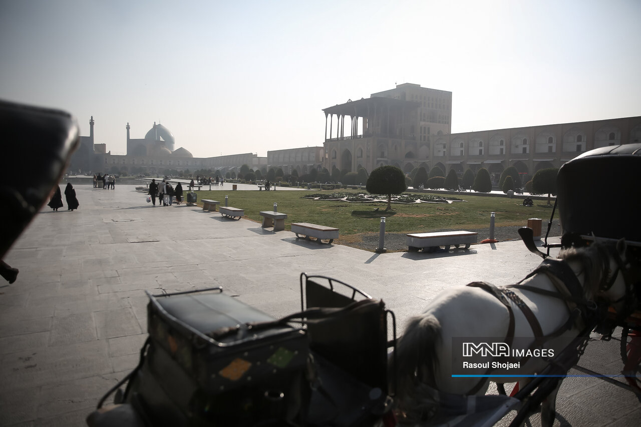 عکس/اصفهان زیر چتر آلودگی